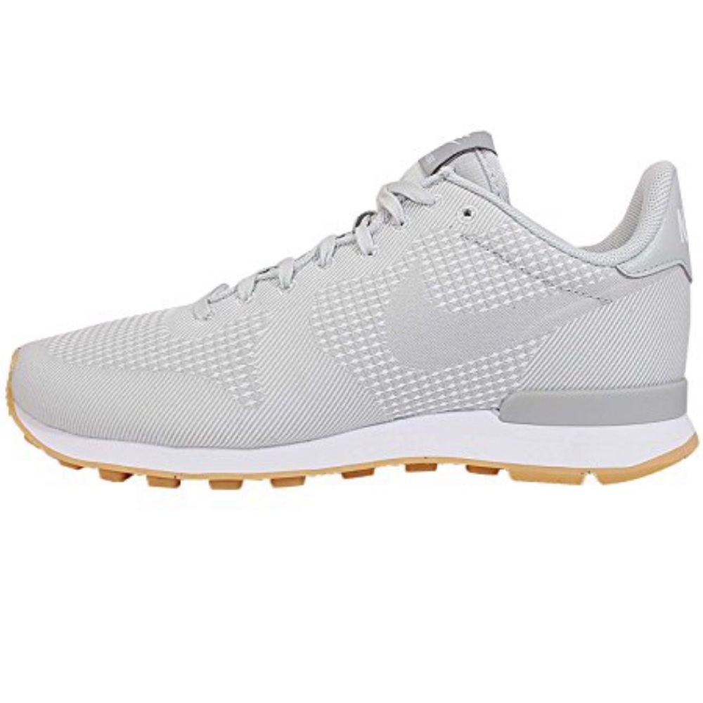 internationalist grey